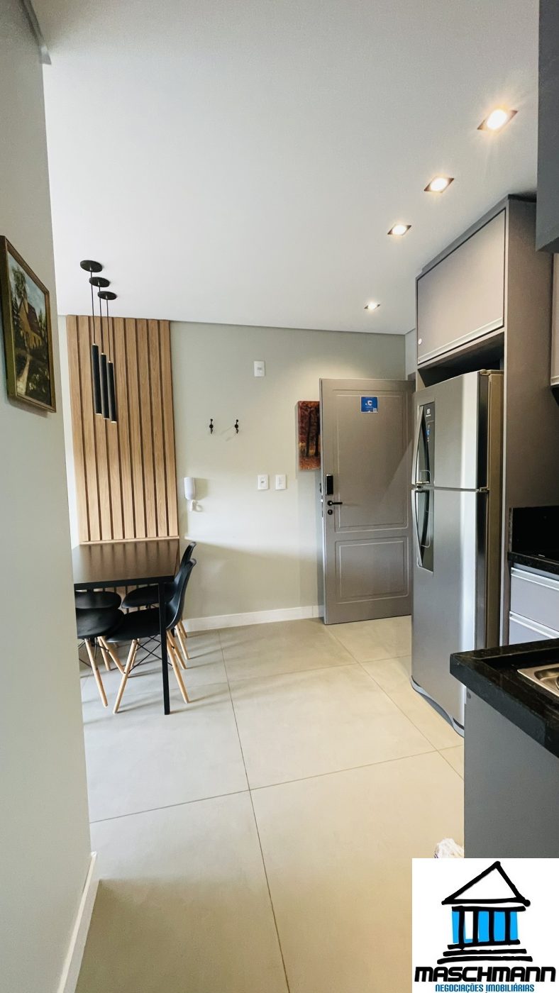 Apartamento de 1 dormitório mobiliado e com infra completa em Gramado por somente 550 mil .
