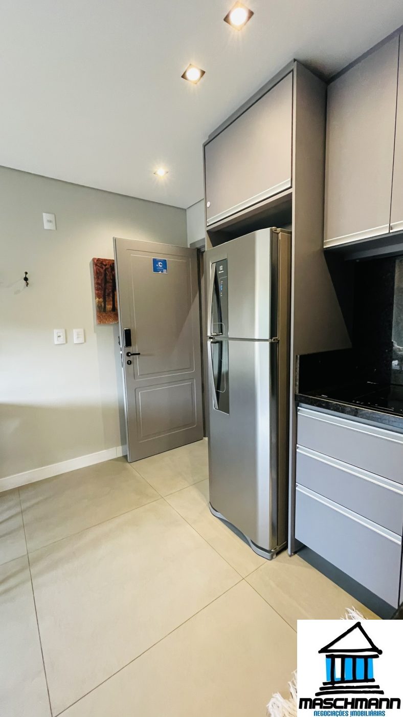 Apartamento de 1 dormitório mobiliado e com infra completa em Gramado por somente 550 mil .