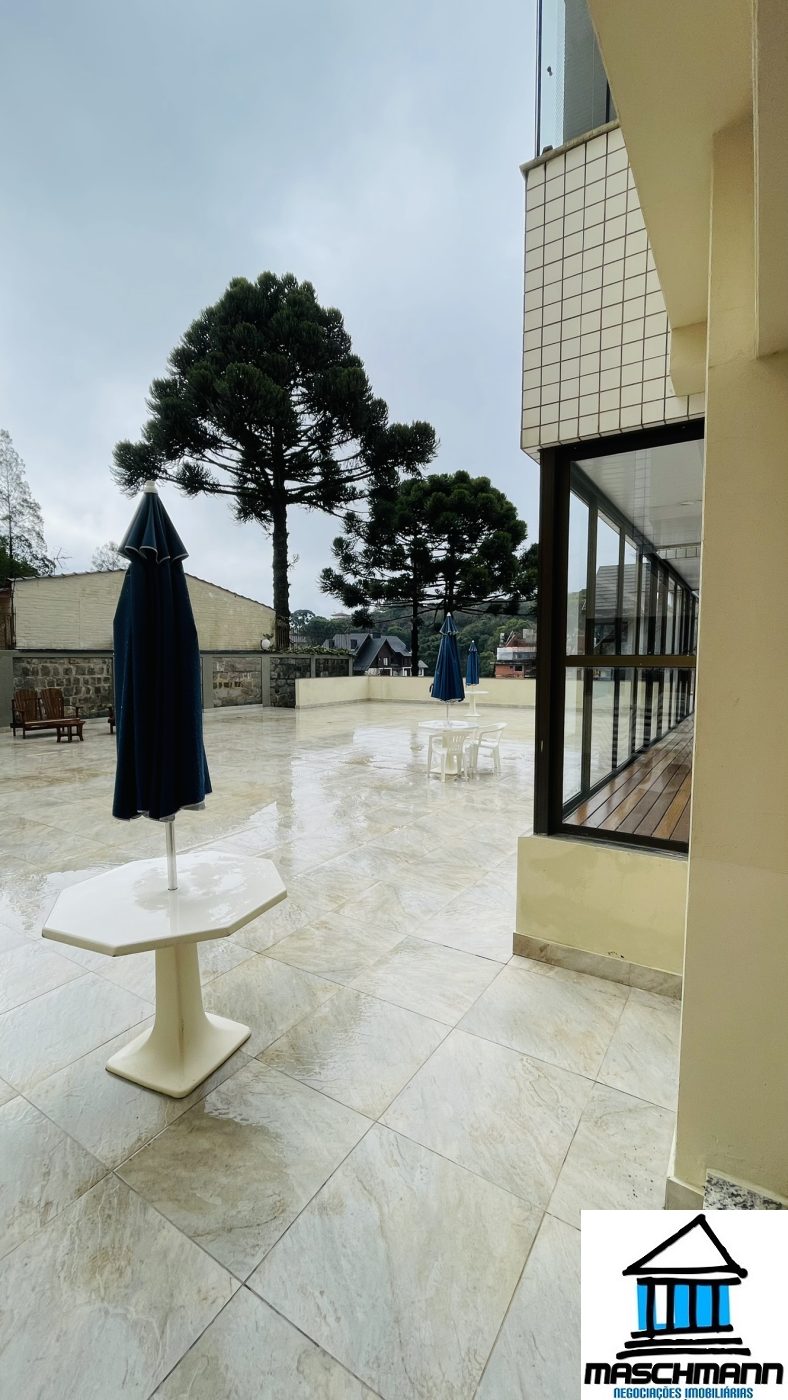 Apartamento mobiliado de 1 dormitórios, 1 vaga, no coração de Gramado