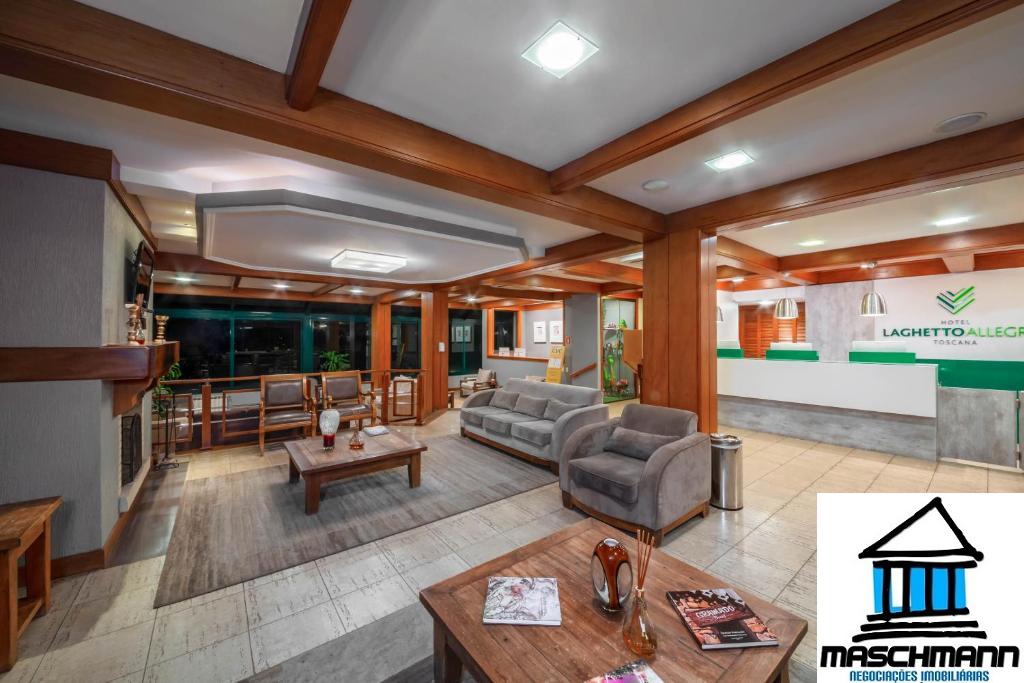 Flat, apartamento à venda mobiliado e um dos mais nobres hotéis de Gramado, RS