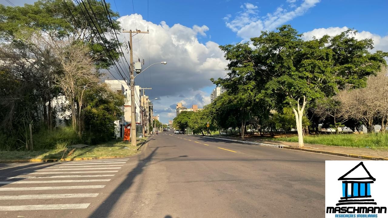 Mararvilhoso sobrado de 3 dormitórios com suíte semi mobiliado próximo ao Carrfour de Canoas